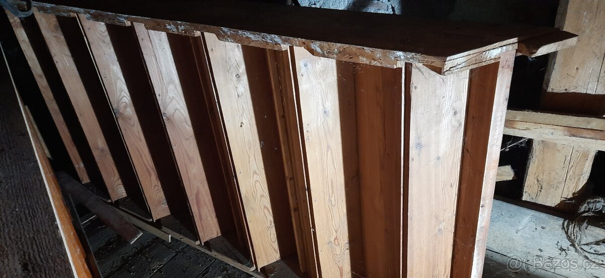 Prodám interierové modřínové schody z masivu. - 2