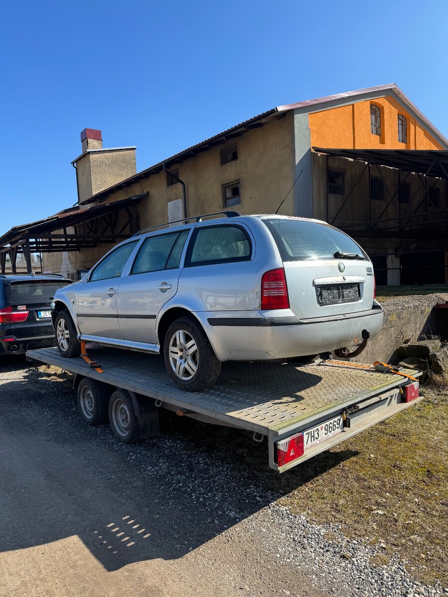 Škoda Octavia Combi 2009 Tour - 2