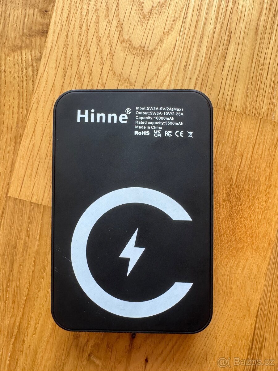 MagSafe Powerbanka 10k/5k bílá/černá - 2