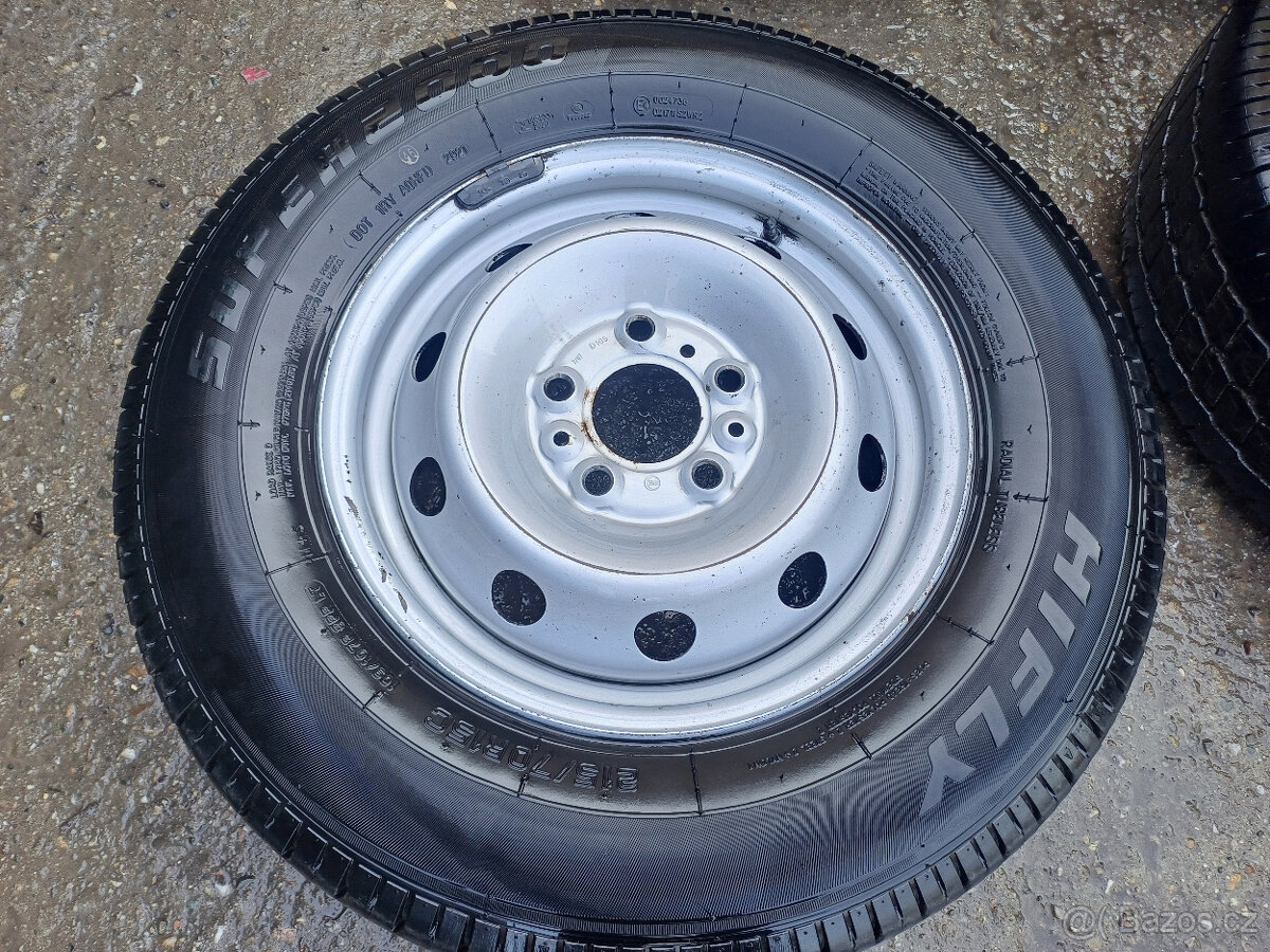 Letní pneu s disky 215/70/15 - 5x118 - 2