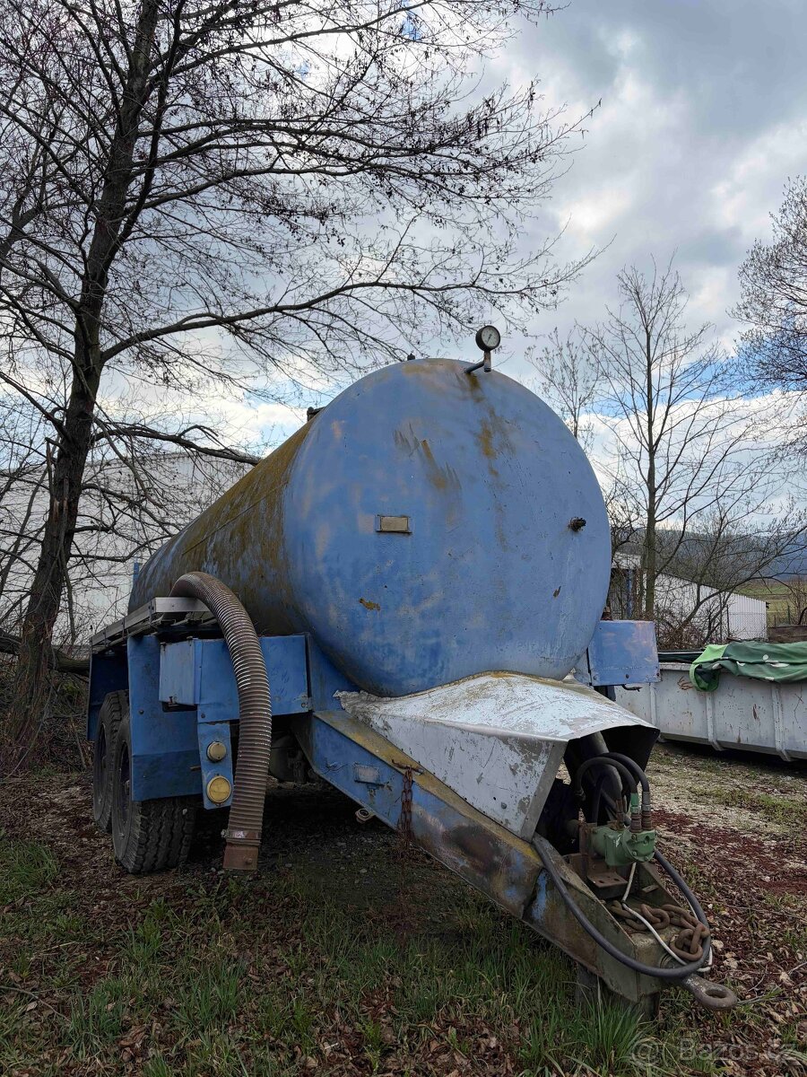 Prodám fekál na vodu - 2