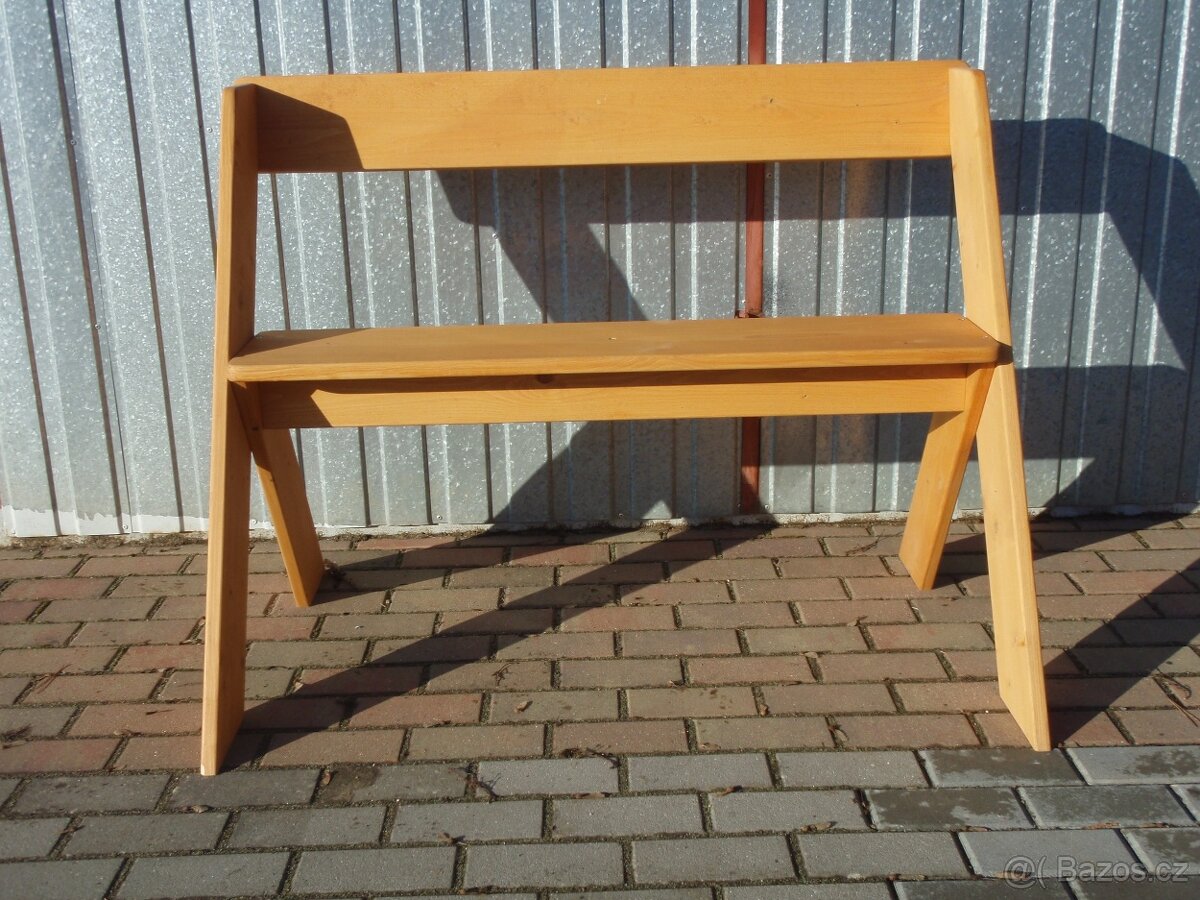 Dřevěná lavička - 2