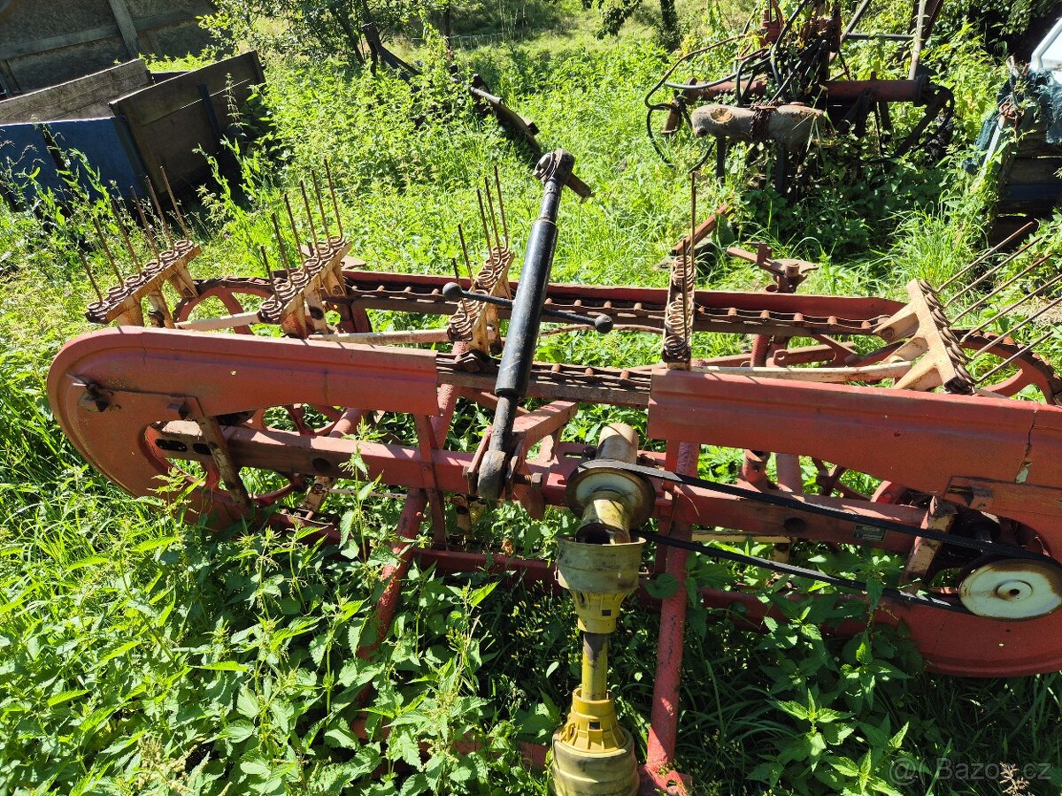 Shrnovač a obraceč sena - 2