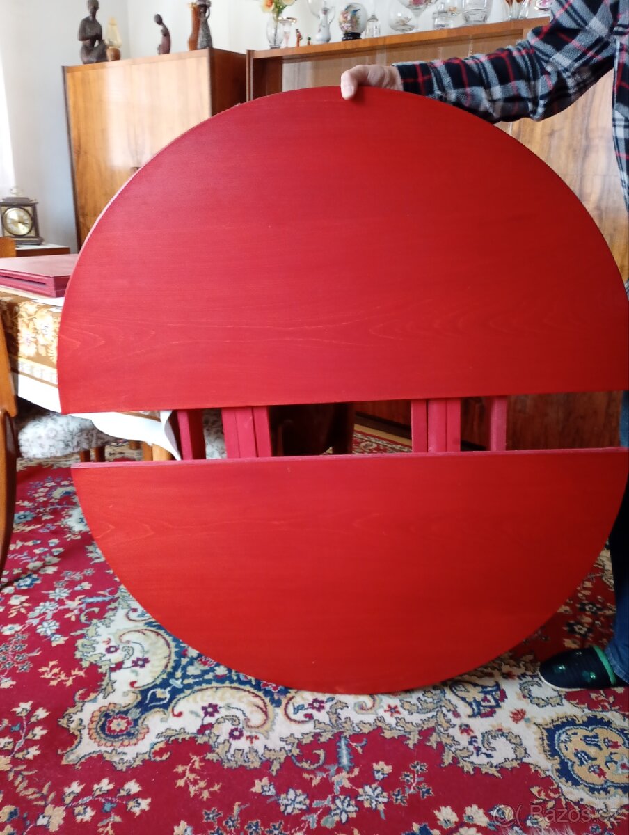 Stůl+4 sesličky - 2