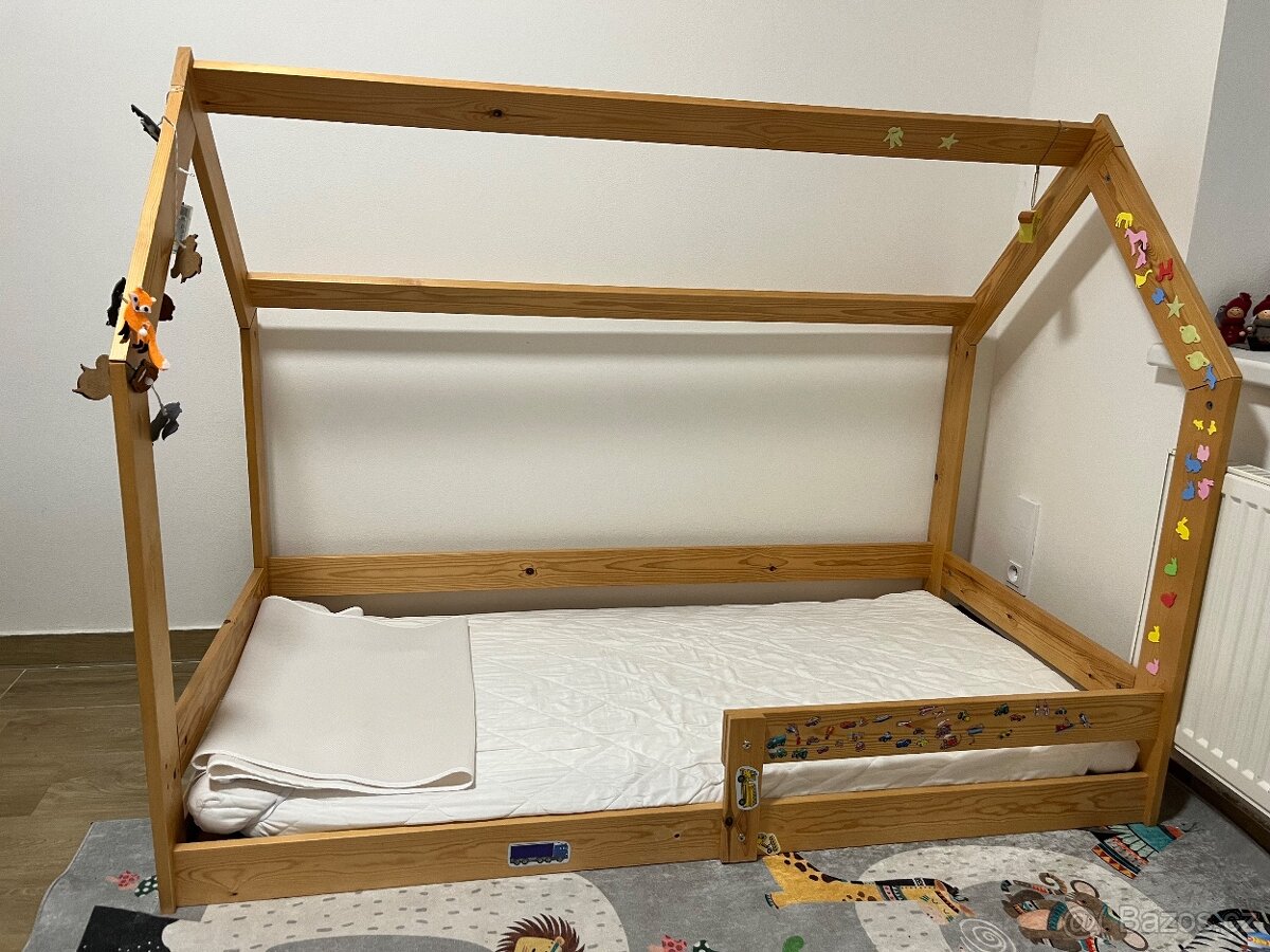 Dětská postýlka "domeček" - 2