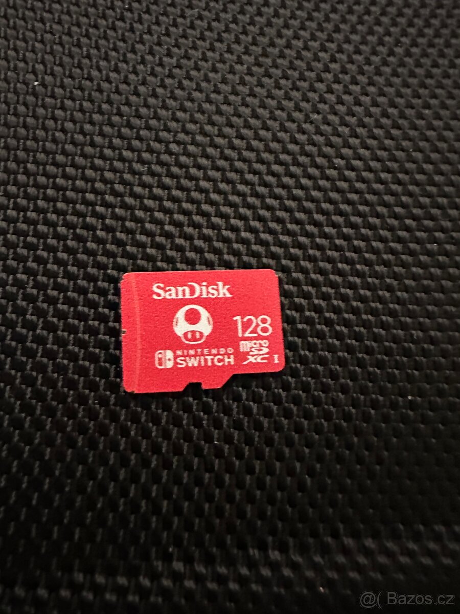 Nintendo switch OLED + příslušenství - 2