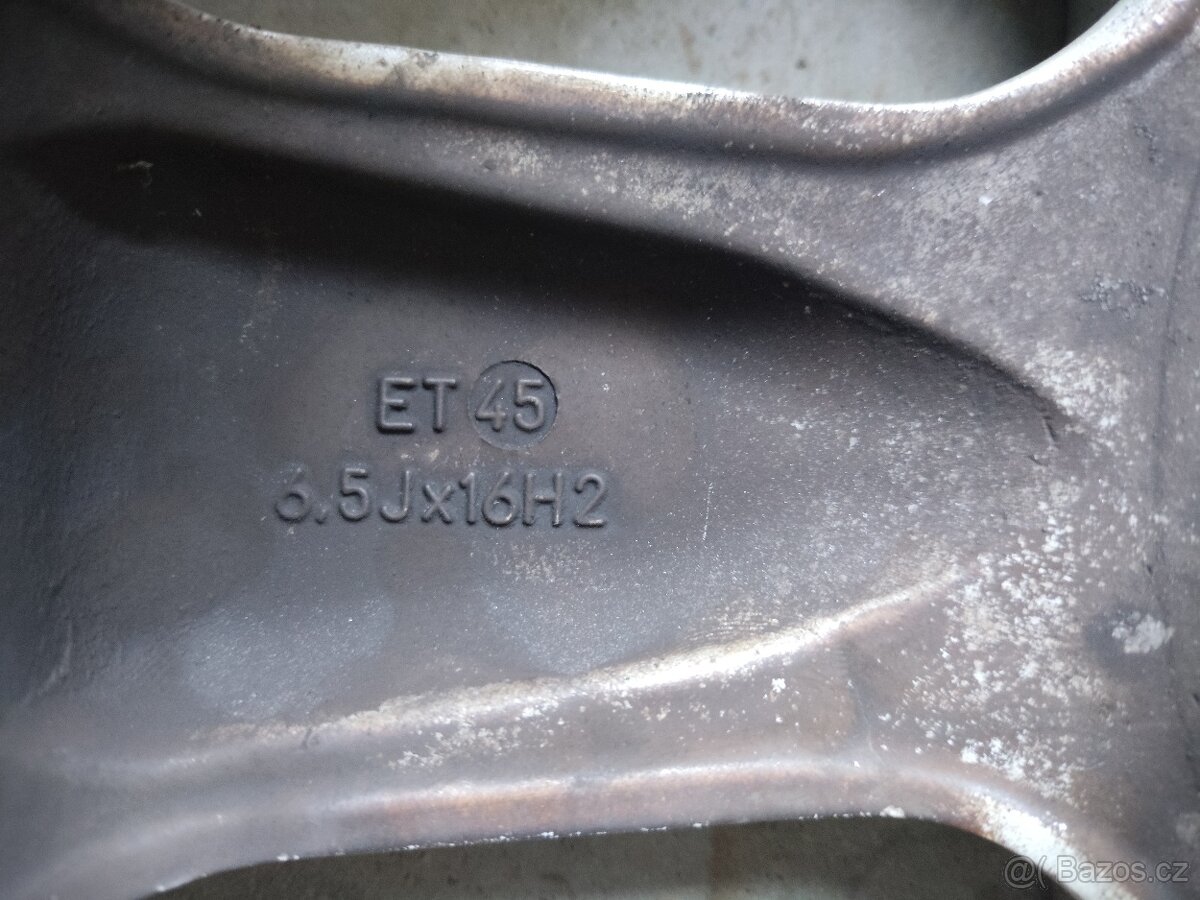 Disky r16 - 2