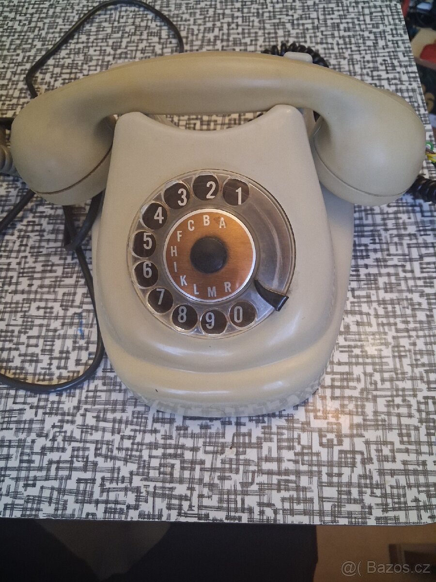 Retro telefony - 2
