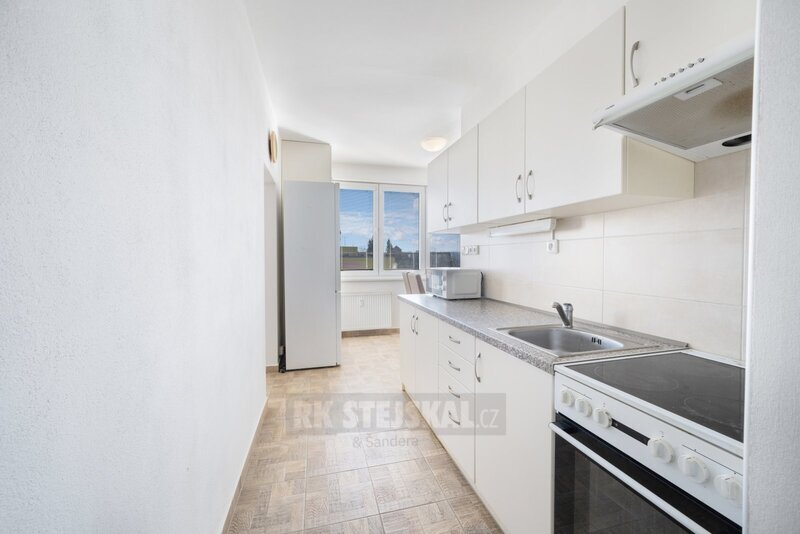 Prodej kompletně zrekonstruovaného bytu 1+1 v osobním vlastn - 2