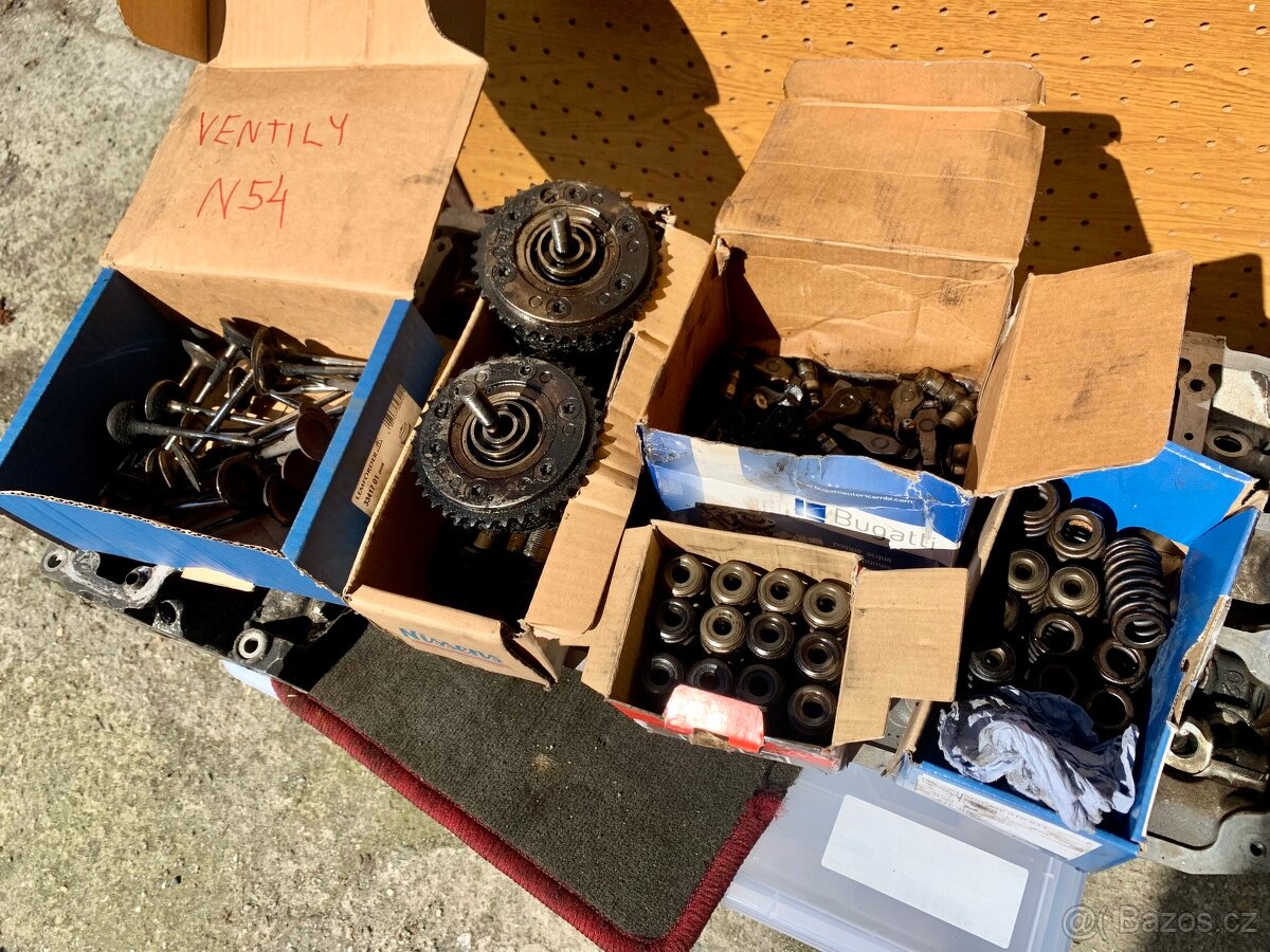 Prodam hlavu + dily BMW N54B30 (335i, 135i, 1M) - 2