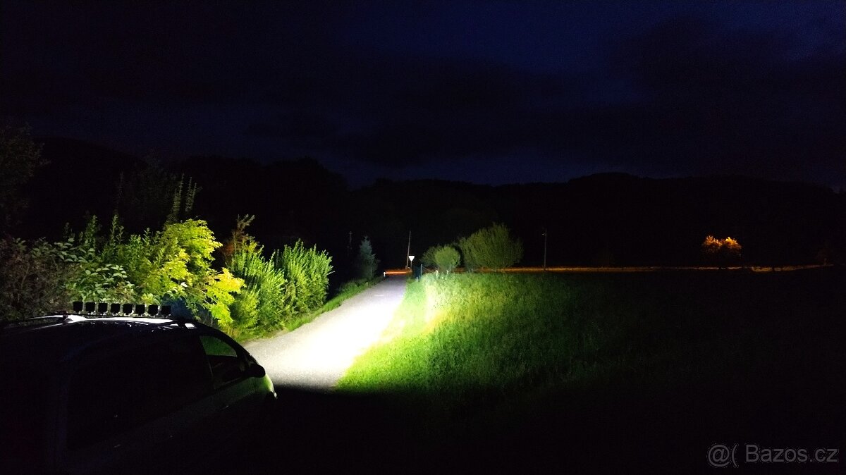 Led reflektory modré, červené - 2