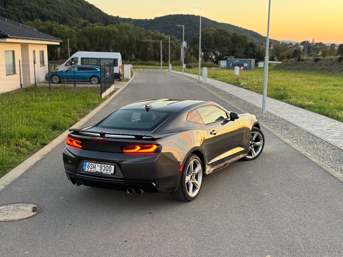 Chevrolet Camaro 6.2 V8 2SS manuál super cena. - 2