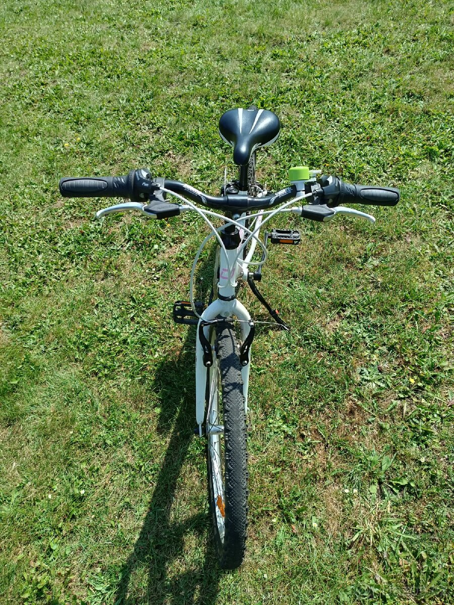 Dívčí kolo Dema Iseo - 2