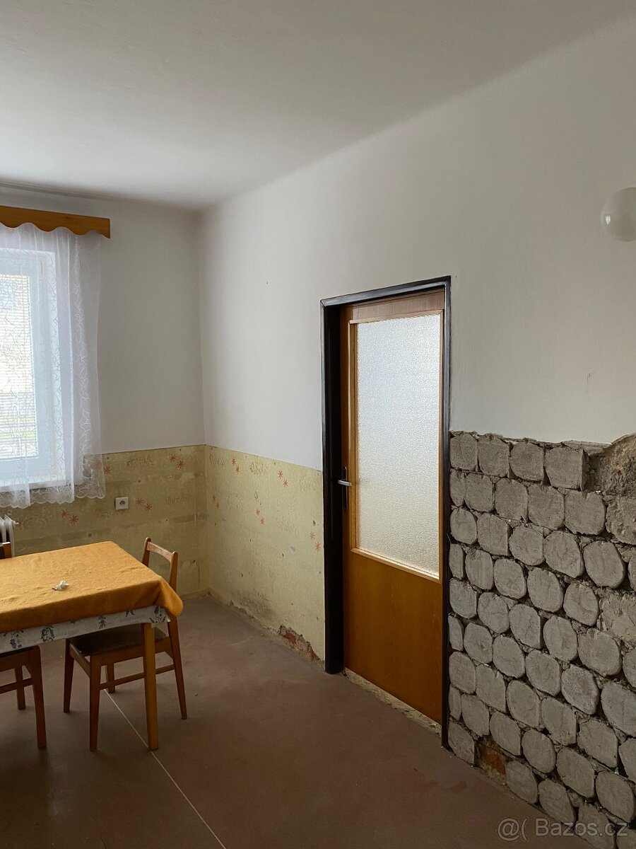 Dveře dýhované 80 P prosklené - 2