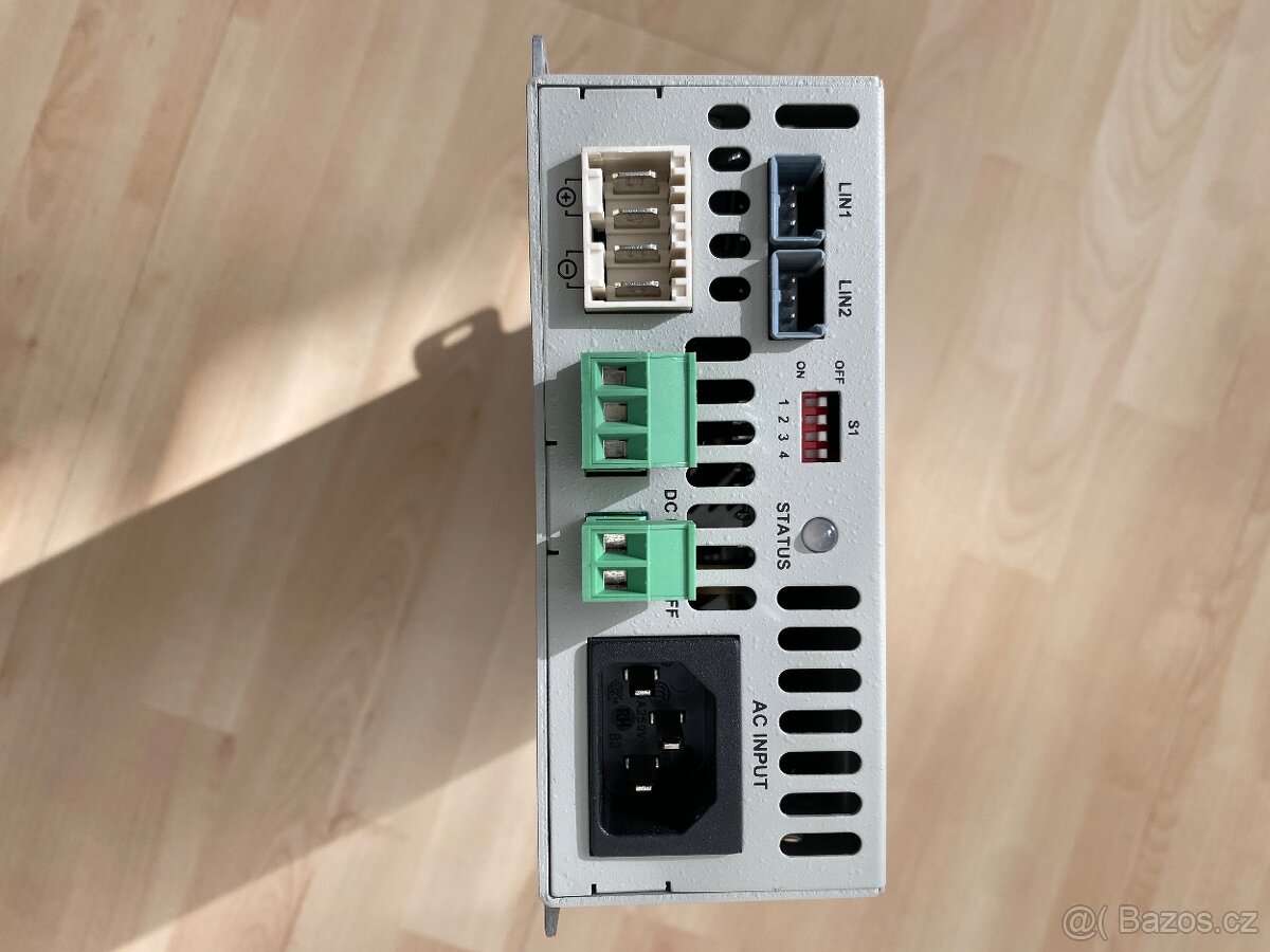 Nabíječka Dometic - 2