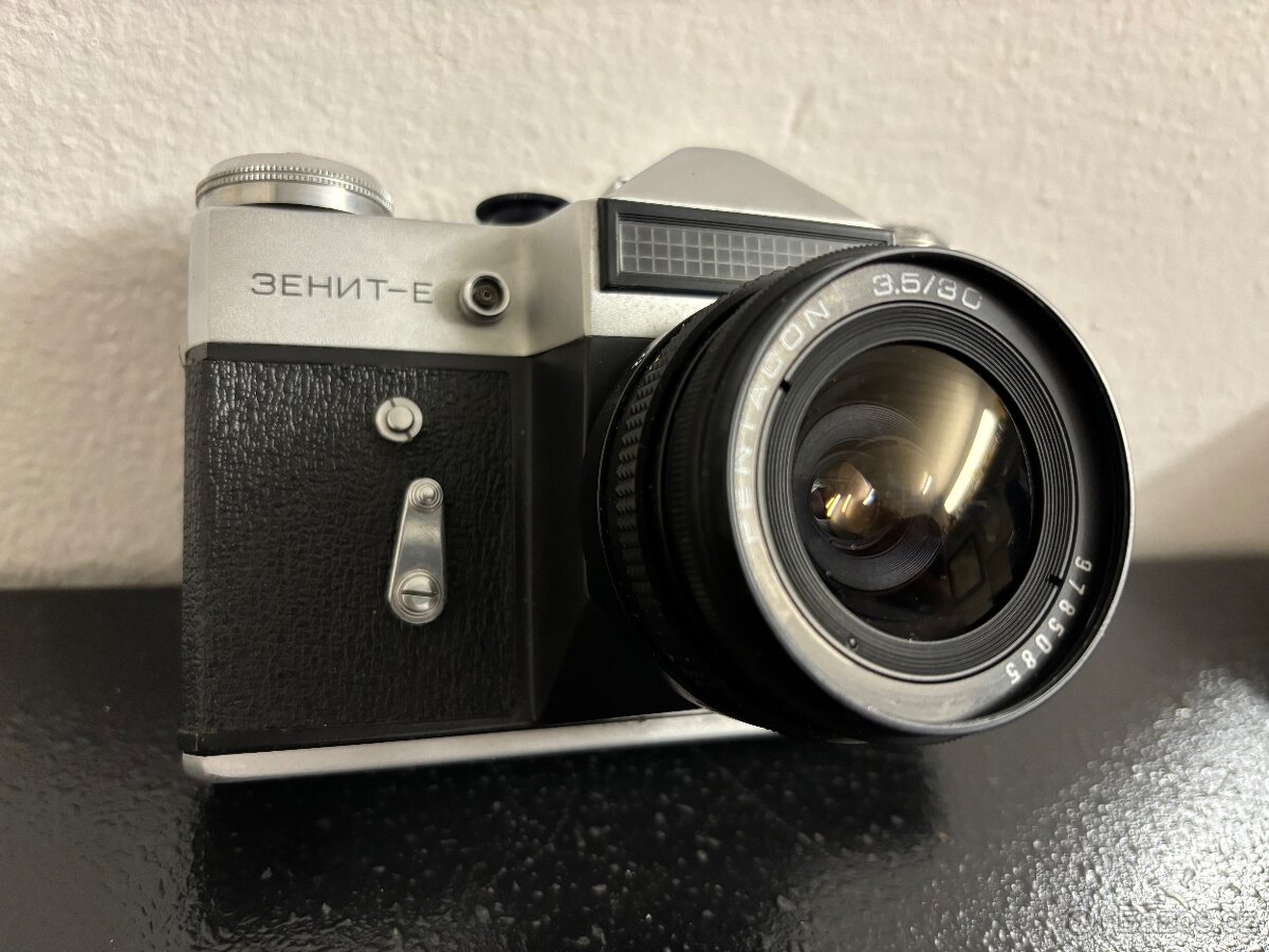 Zenit-E s objektivem PENTACON 3,5/30 - 2