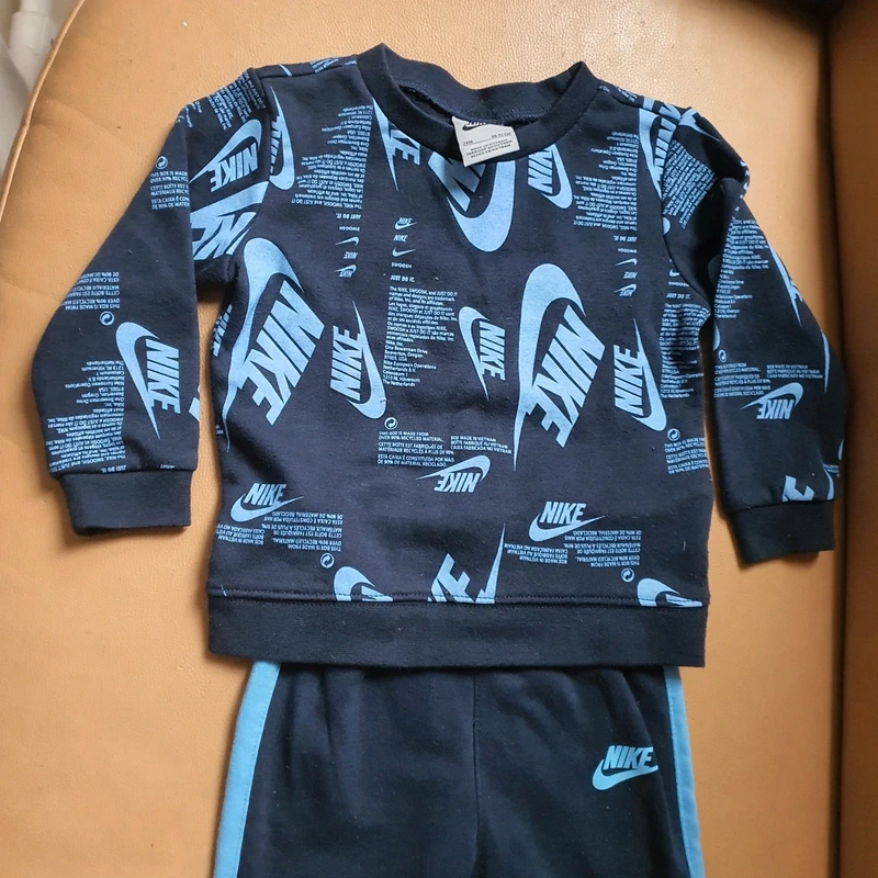 Dětská souprava Nike - 2