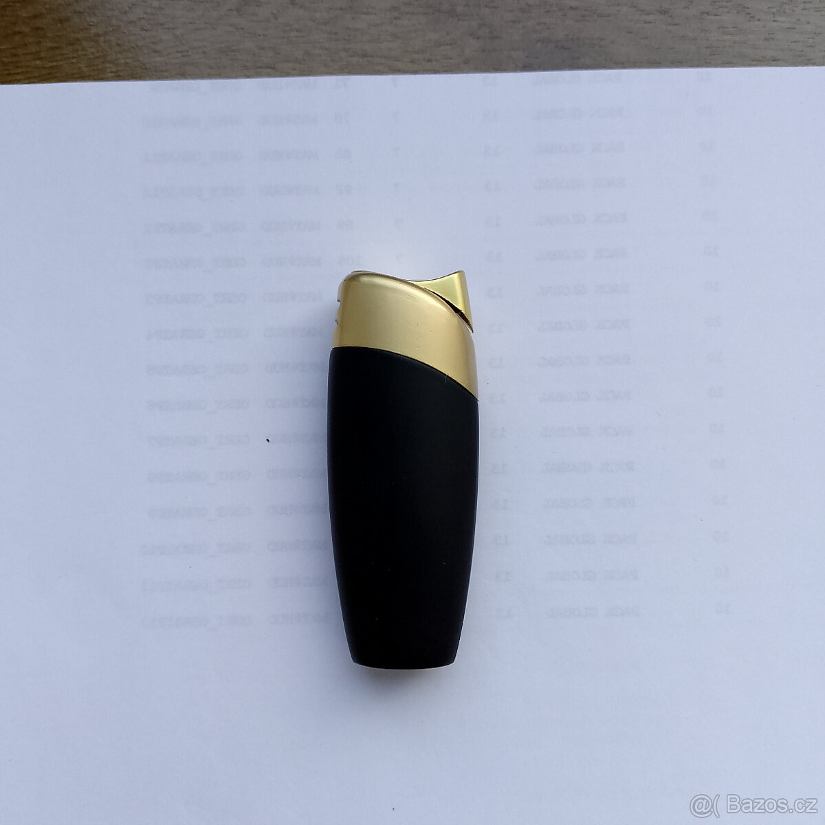 Plynový zapalovač. - 2