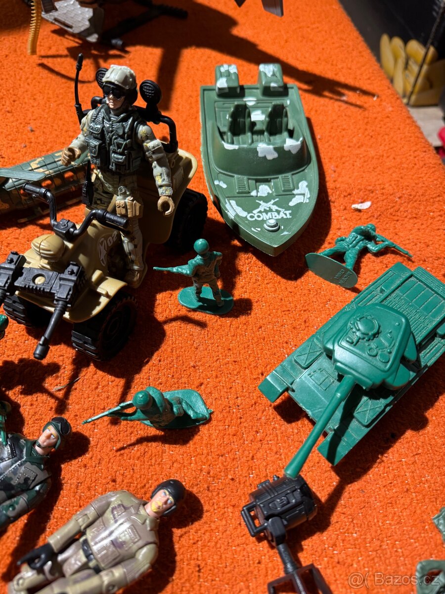 Sada figurek vojáků - 2