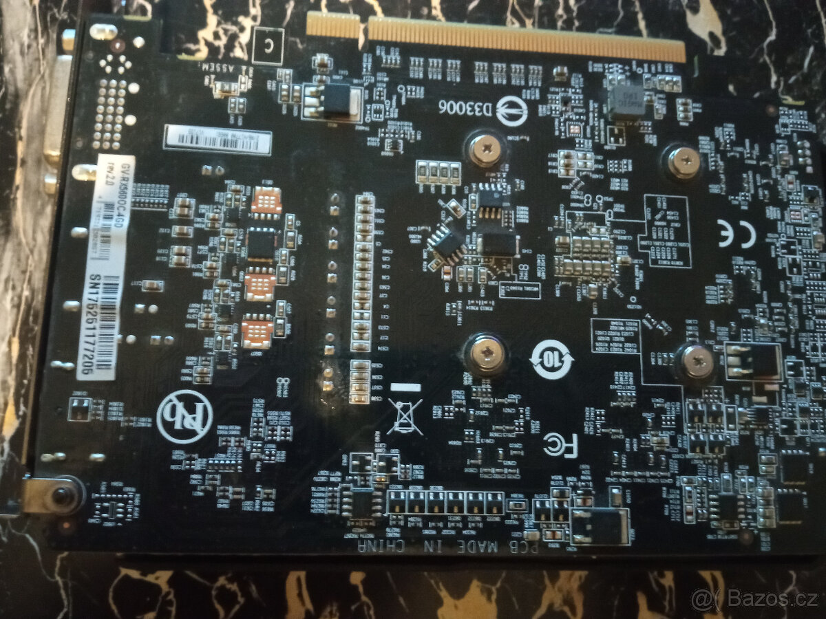 Gigabyte GV-RX560OC-4GD - 2