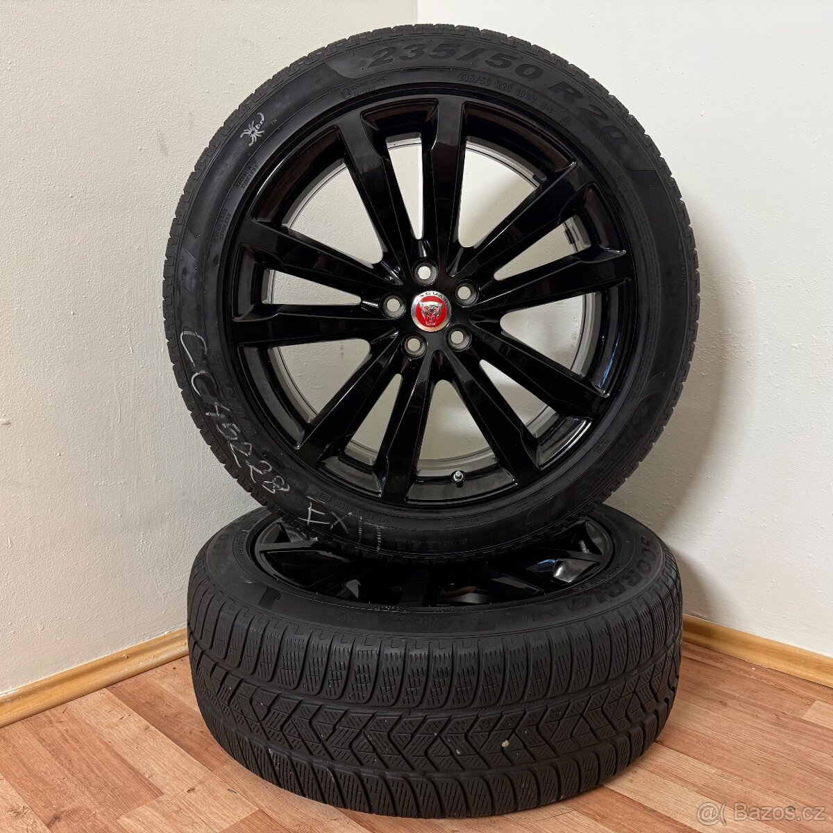 JAGUAR E-PACE 5x108 R20 ET40+ZIMNÍ 235/50R20 7/6mm - 2