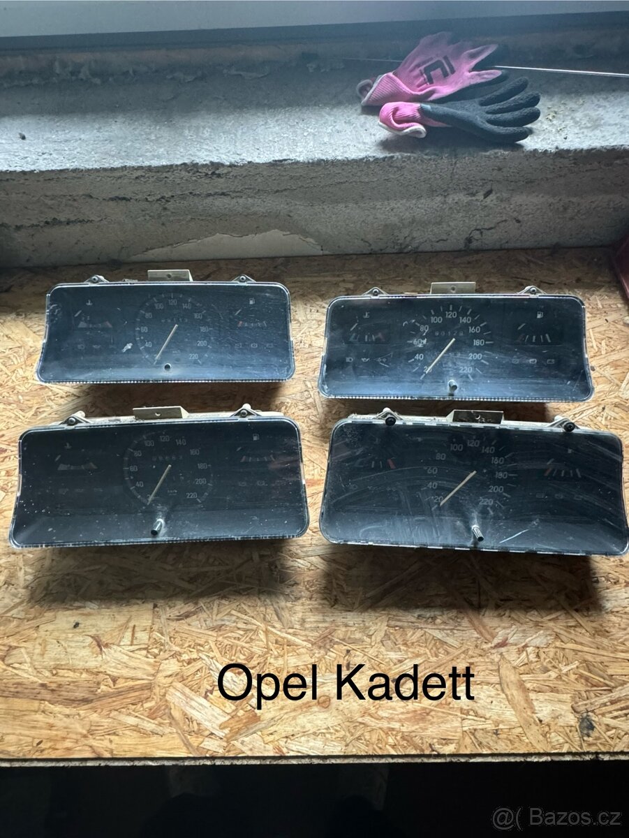 Opel Kadett tachace, RD, svetla - 2