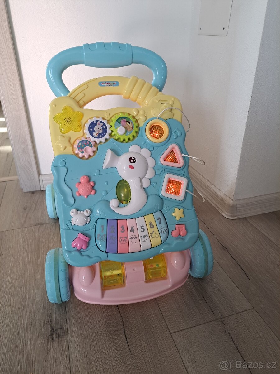 Dětské chodítko - 2