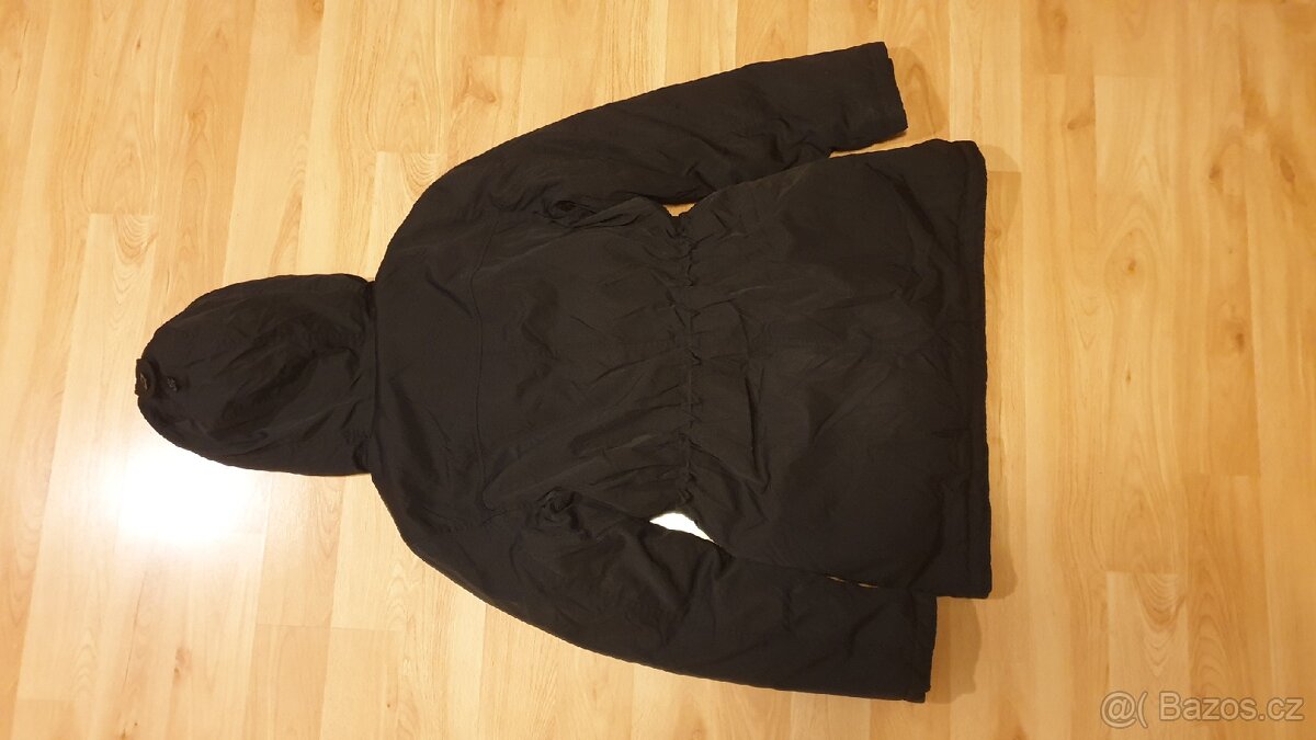 Péřová parka Peak Performance - 2