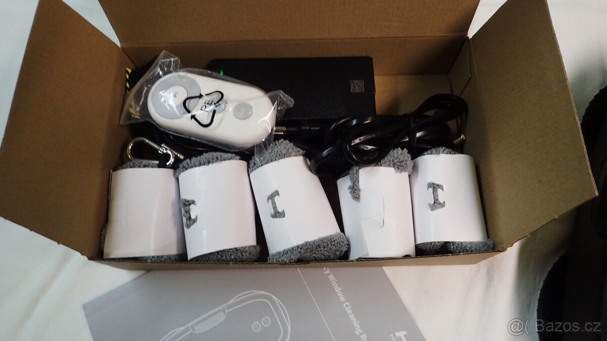 Robotický čistič oken HUTT DDC5 černý čti - 2