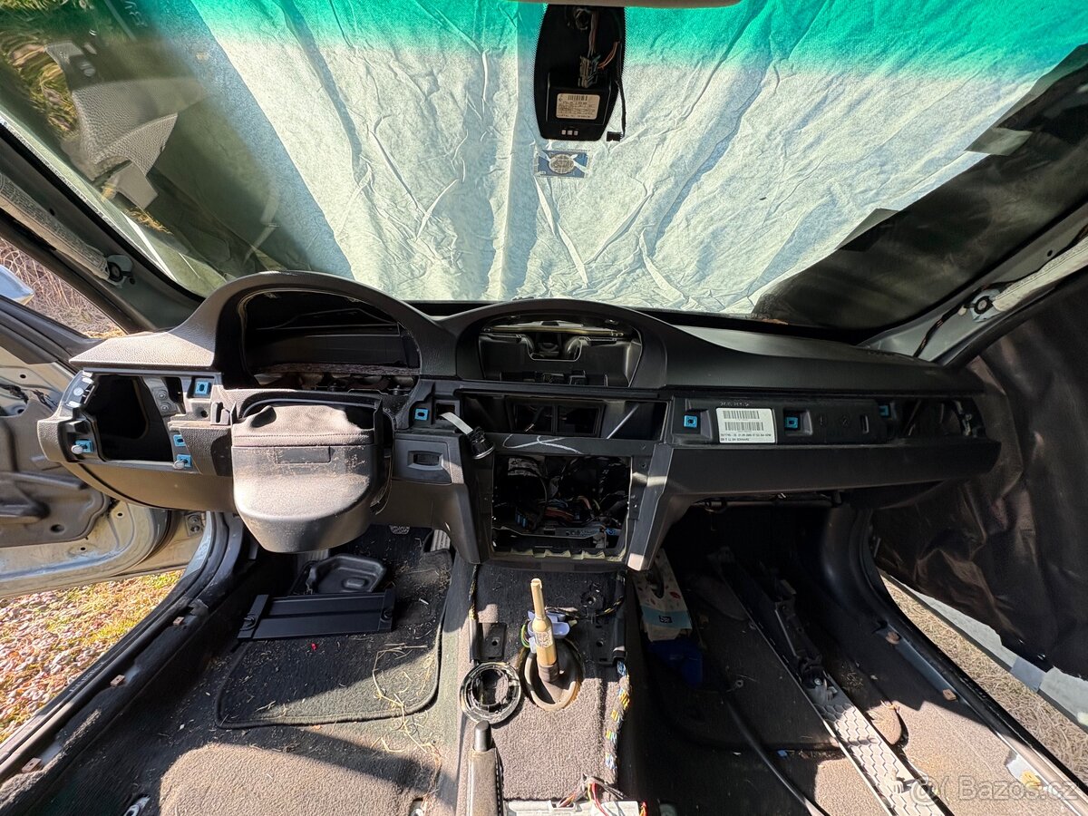 Palubní deska BMW E90 – iDrive - 2