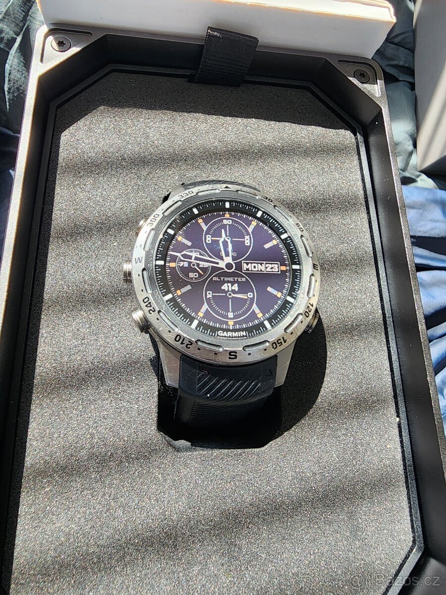 Garmin MARQ Adventurer - 2