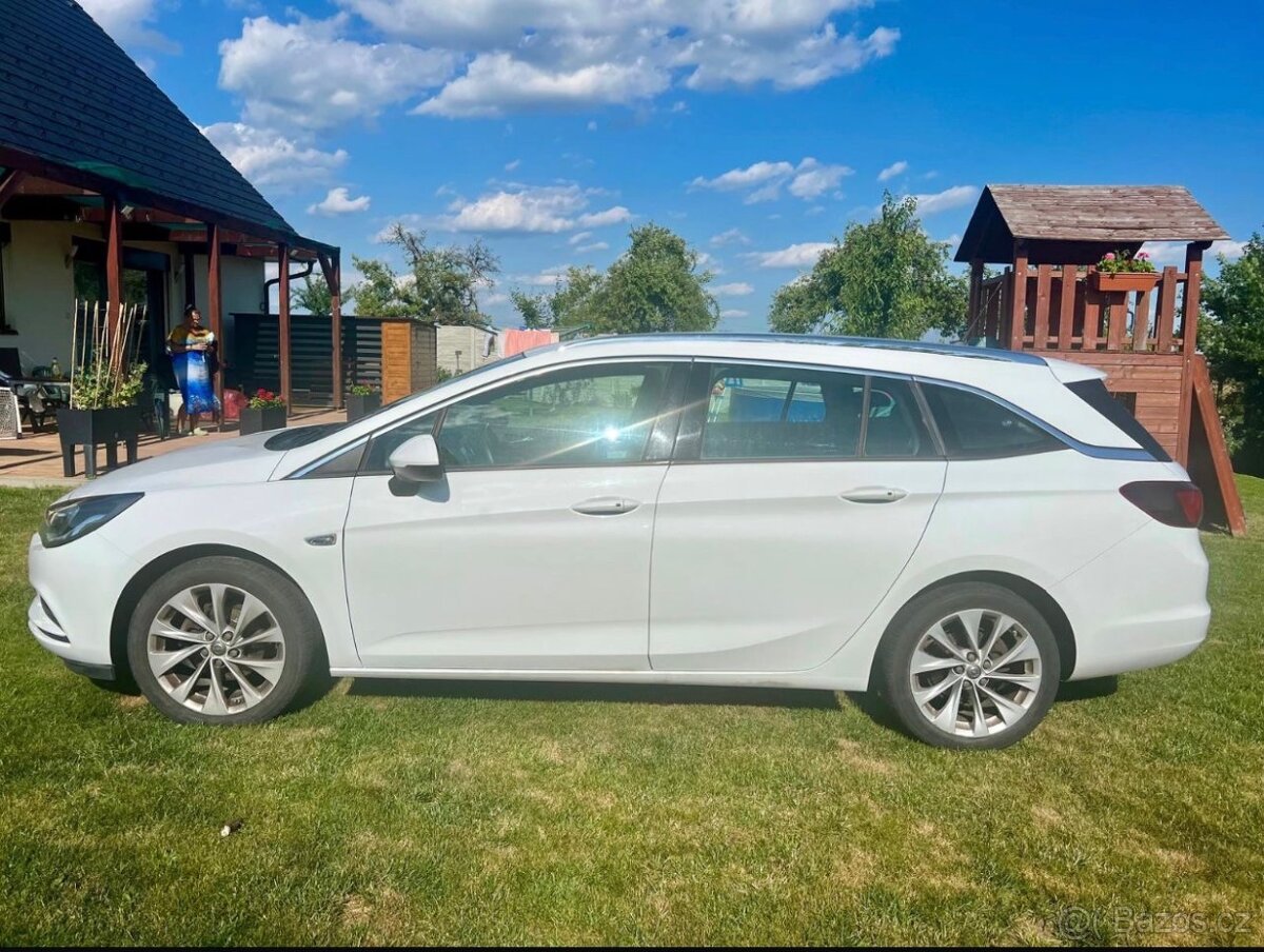 Opel Astra kombi - 2