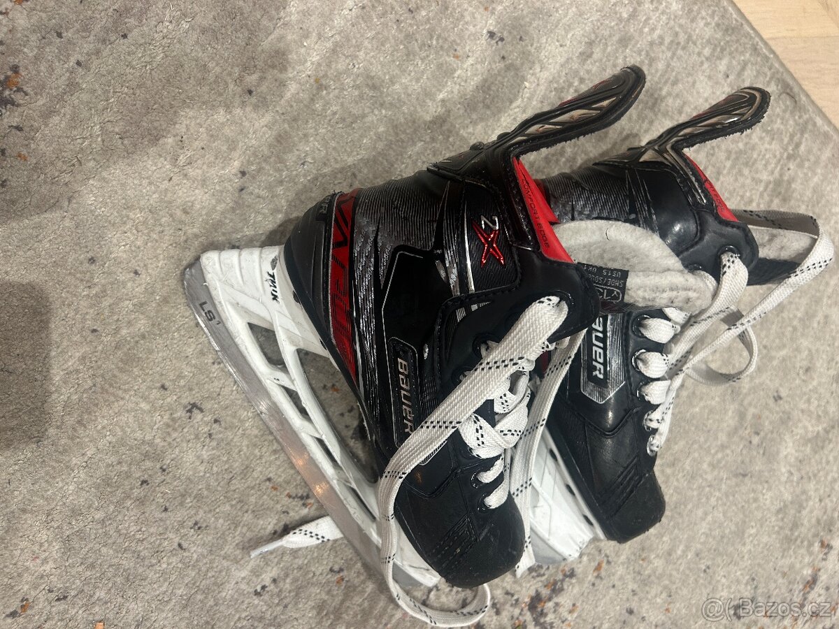 Brusle Bauer Vapor vel. 33 (1.5 US) - 2