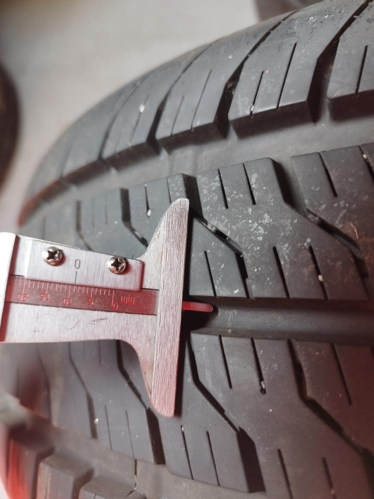 Letní pneu 215/65R15 C 104/102T - 2