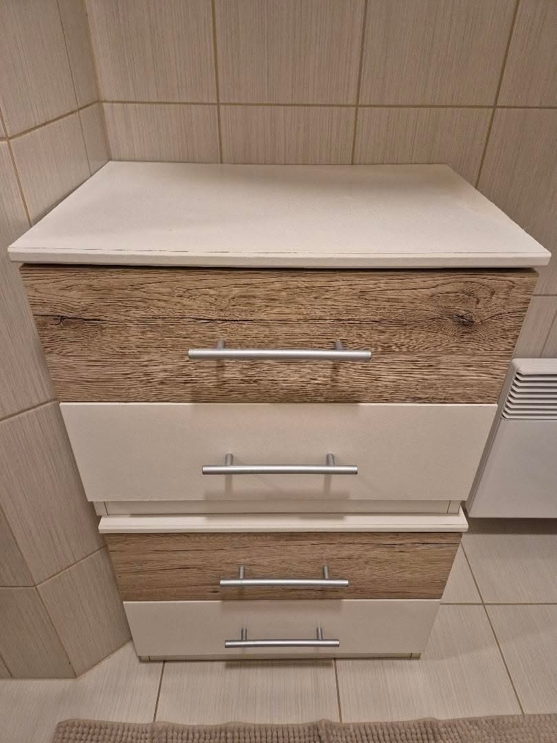 2x noční/koupelnový stolek - 2