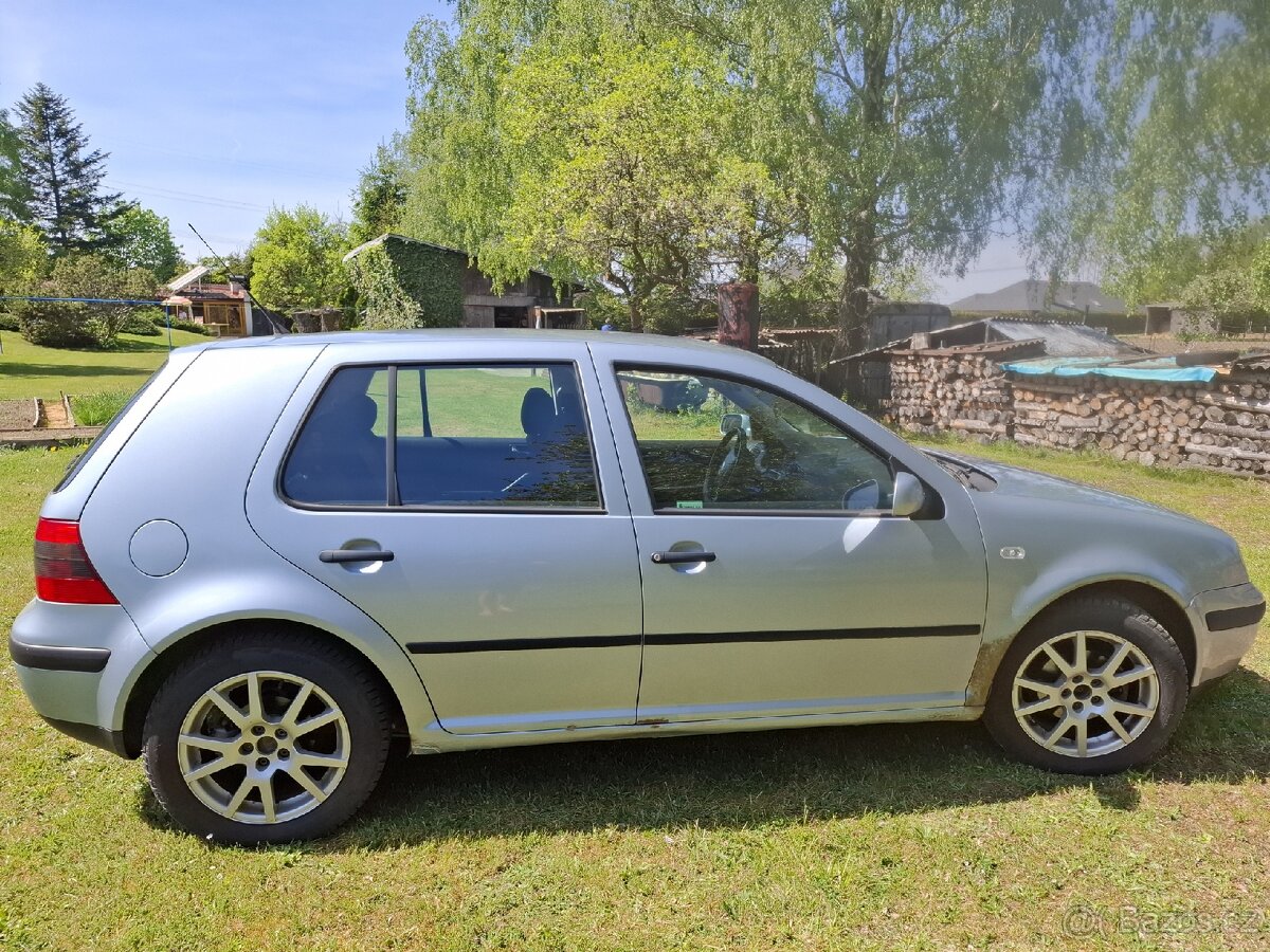 Volkswagen Golf IV 1.4 16V - 2