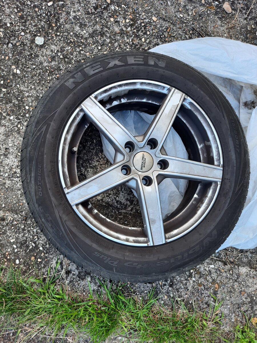 Hliníkové ráfky a letní pneumatiky značky NEXEN 215/60R17 - 2
