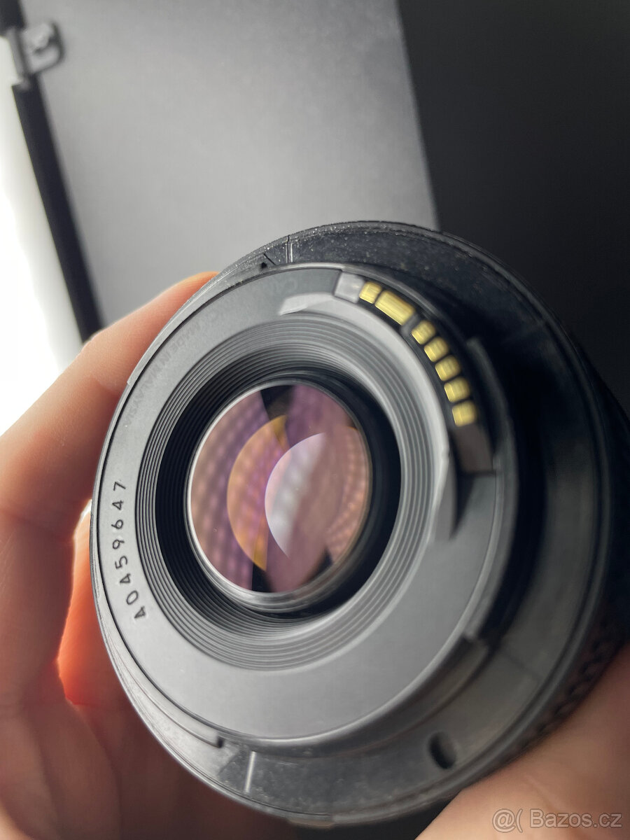 Canon 50mm f/1.8 EF II - 2