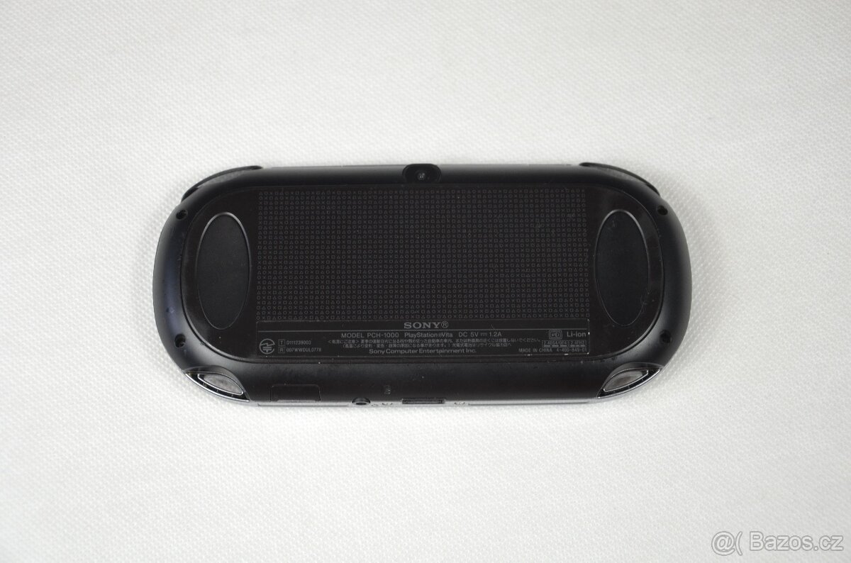 Sony PlayStation Vita PCH-1000 - 2
