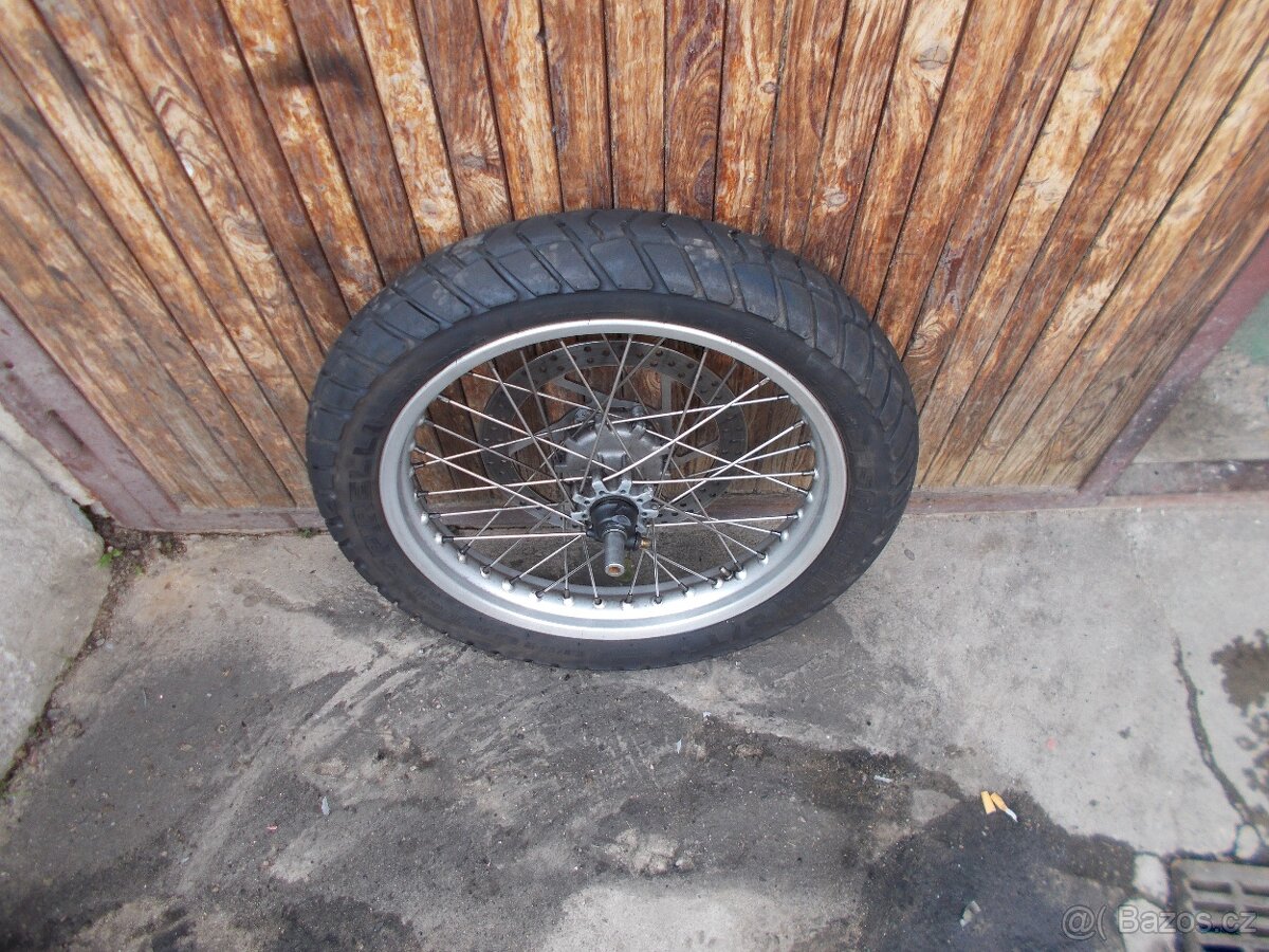 BMW 650 F - přední kolo - 2