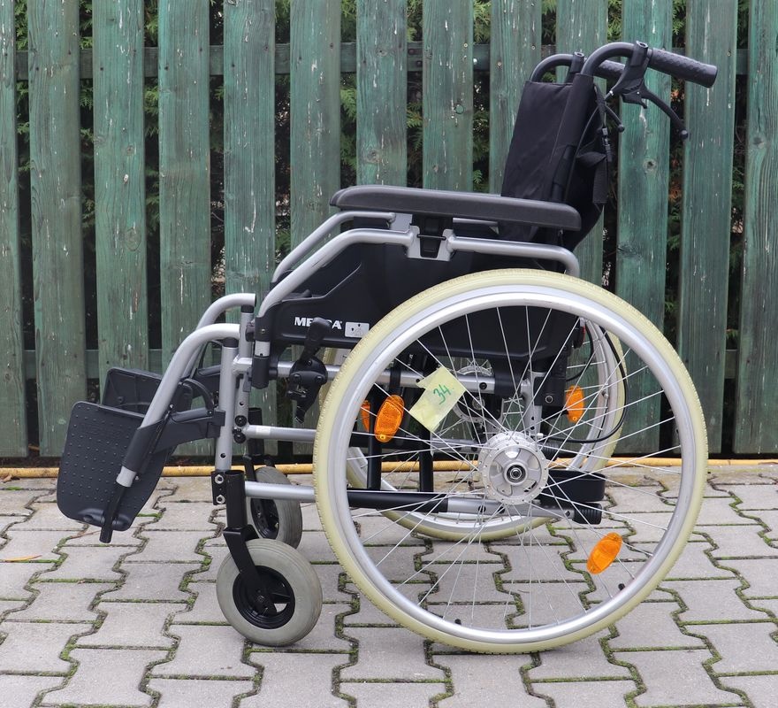 034-Mechanický invalidní vozík Meyra. - 2