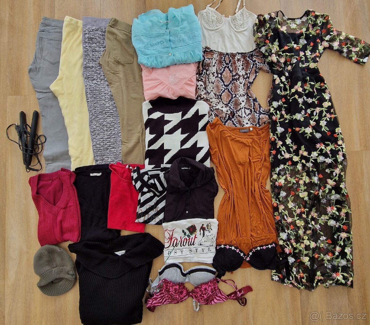Dívčí, dámské oblečení - 2