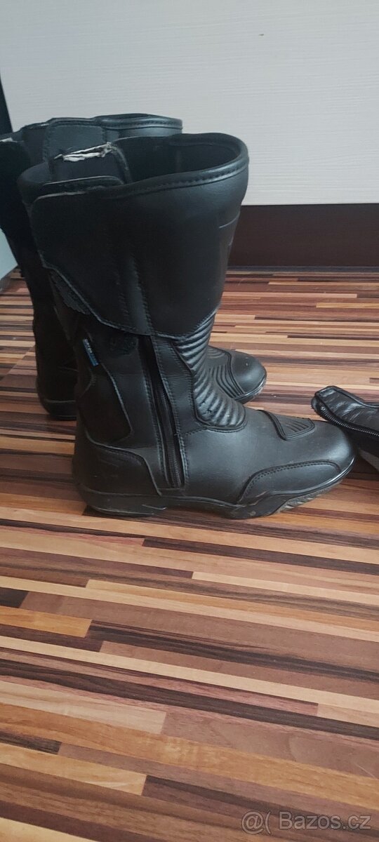 Dámské motorkářské oblečení - 2