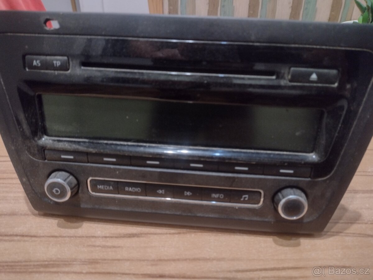 Autorádio Škoda Swing - 2
