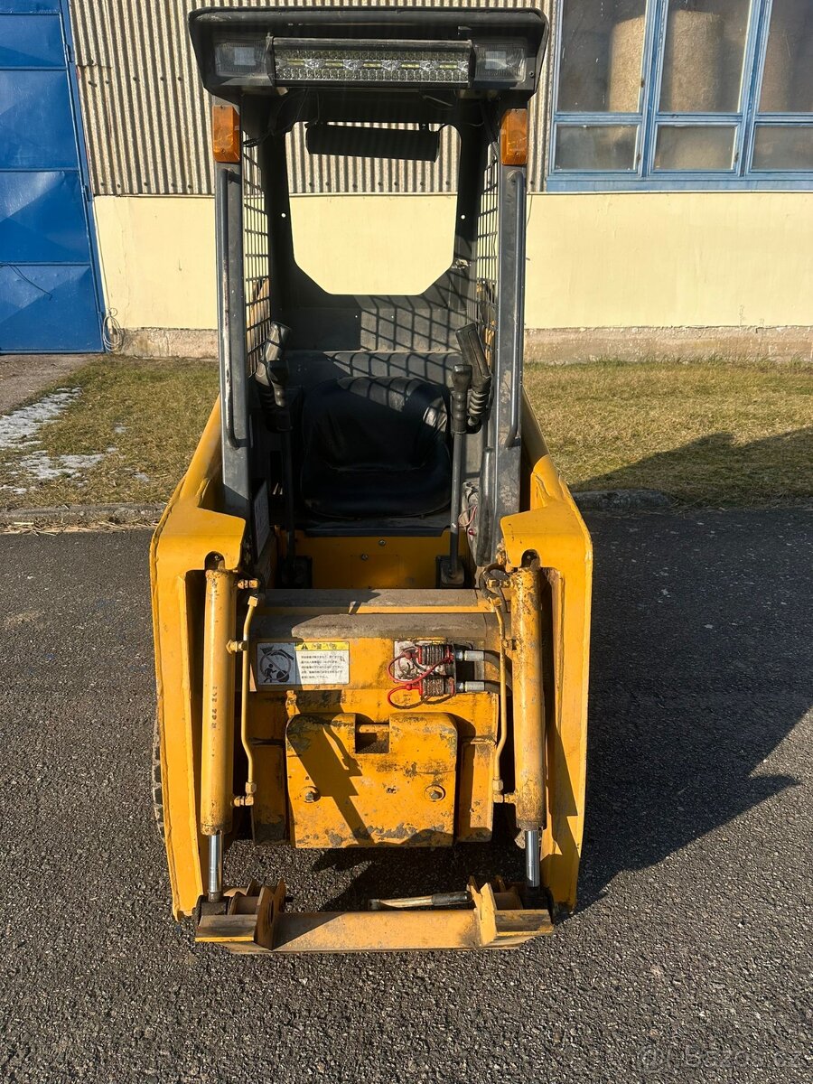 smykovy nakladac a prislusenstvi - 2