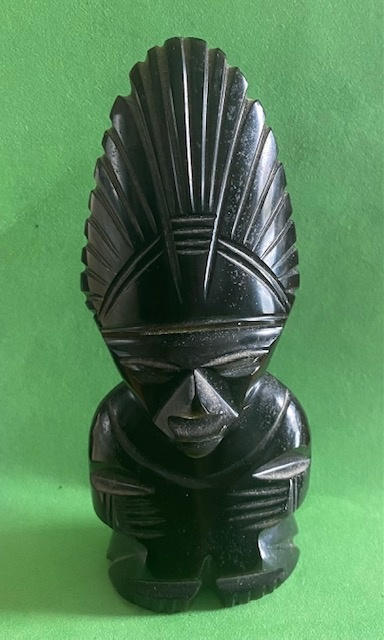 Soška z obsidiánu - 2