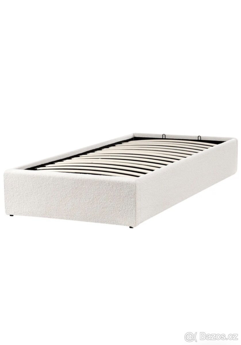 Postel s matrací - 2