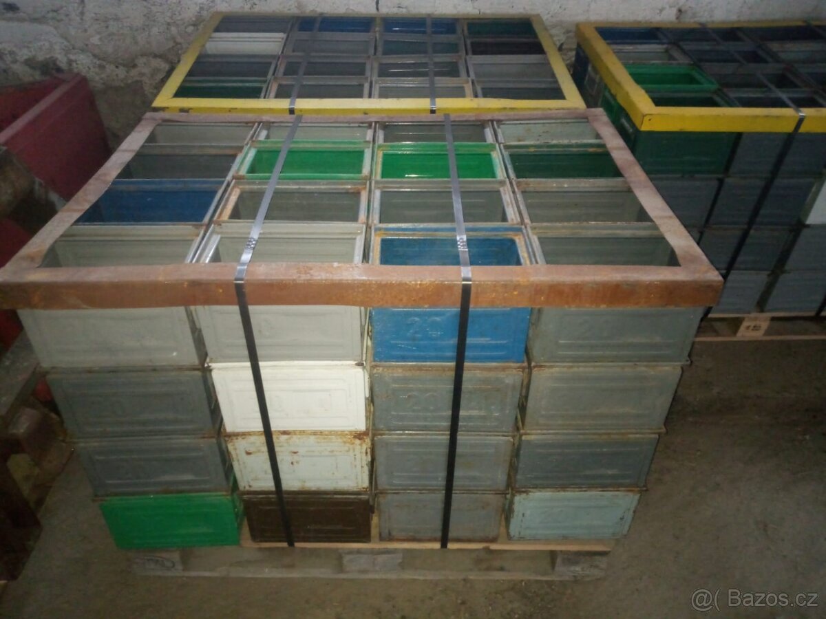 Prodám malé plechové bedny - 2