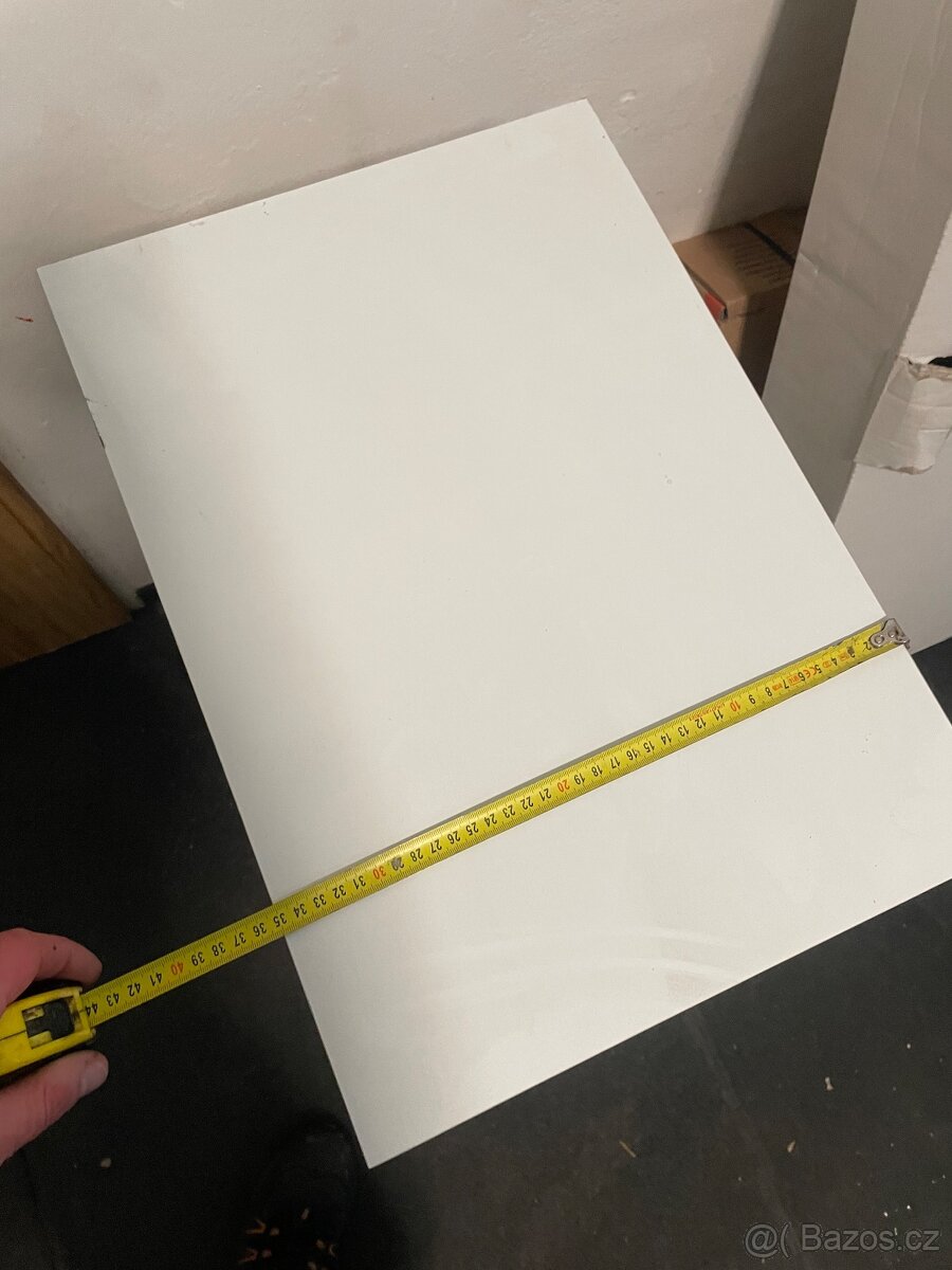 Koupelnové skříňky a zrcadlo - 2