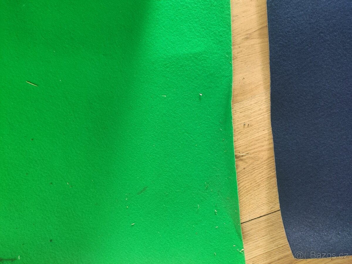 Koberce ruzne barvy,délky,šíře:modrý,zelený,černý PRODÁN - 2